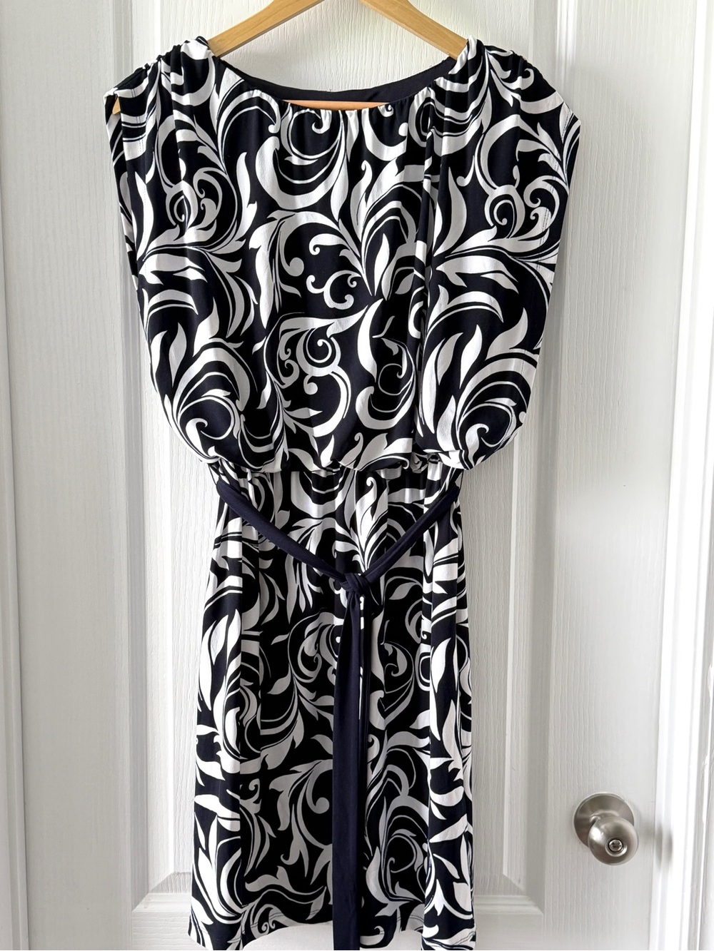 Vintage Carole Little Blouse Dress Black & White Paisley Leaf Size 8
